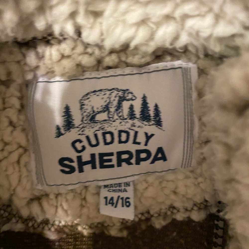 Kids Size 14/16 Sherpa Pullover